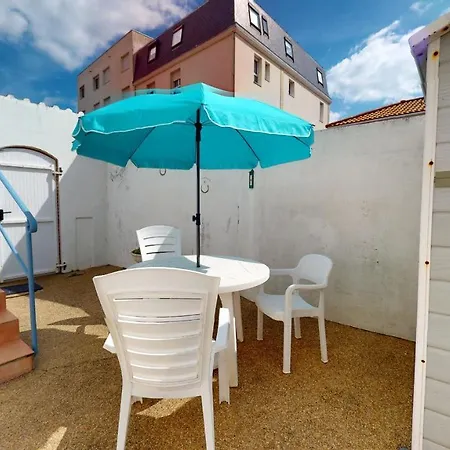 Villa La Terrasse Du Port De Saint Gilles Exterior foto