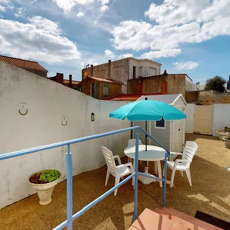 Villa La Terrasse Du Port De Saint Gilles Exterior foto